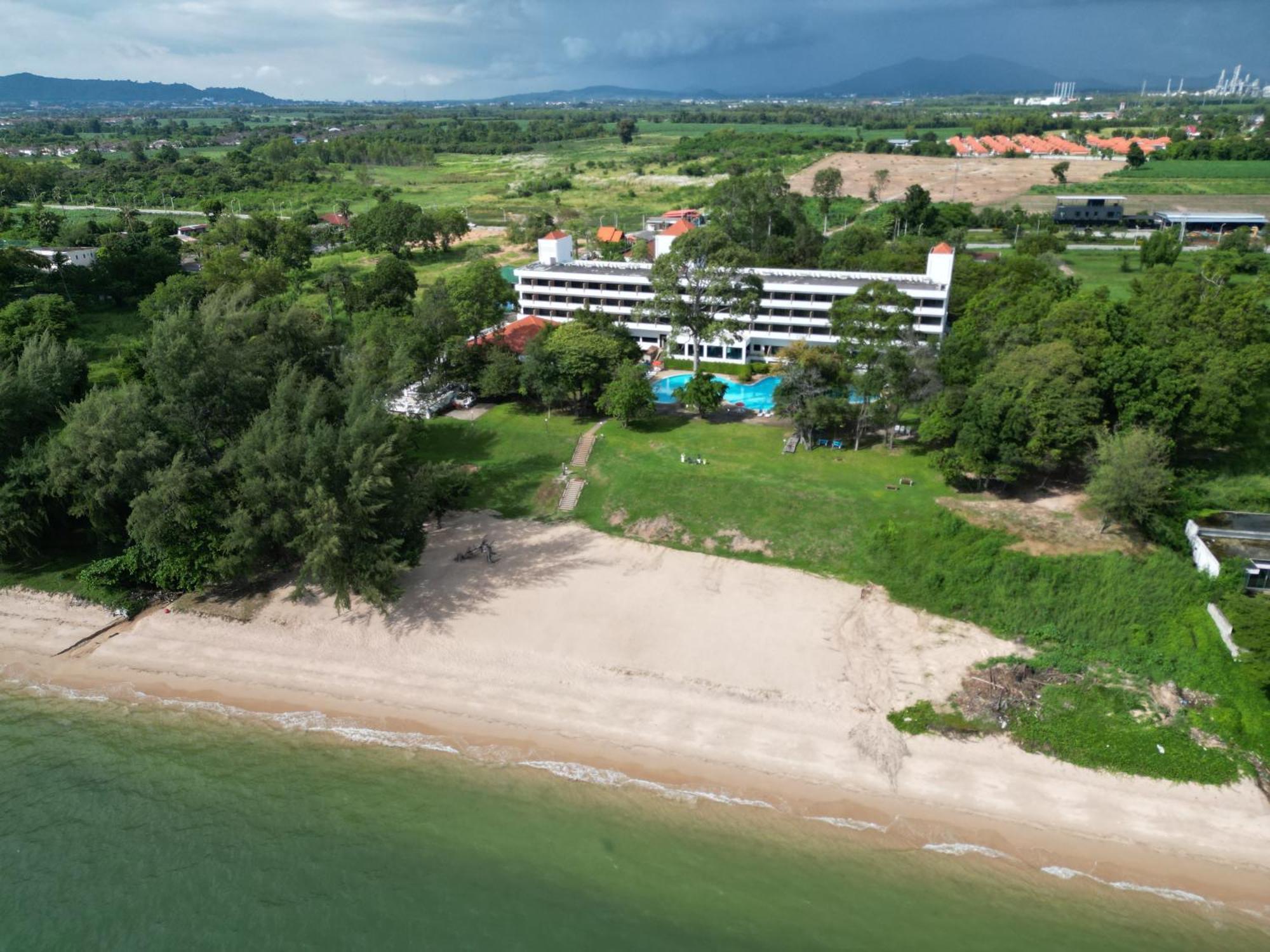 Purimas Beach Hotel & Spa Ban Chang  Extérieur photo