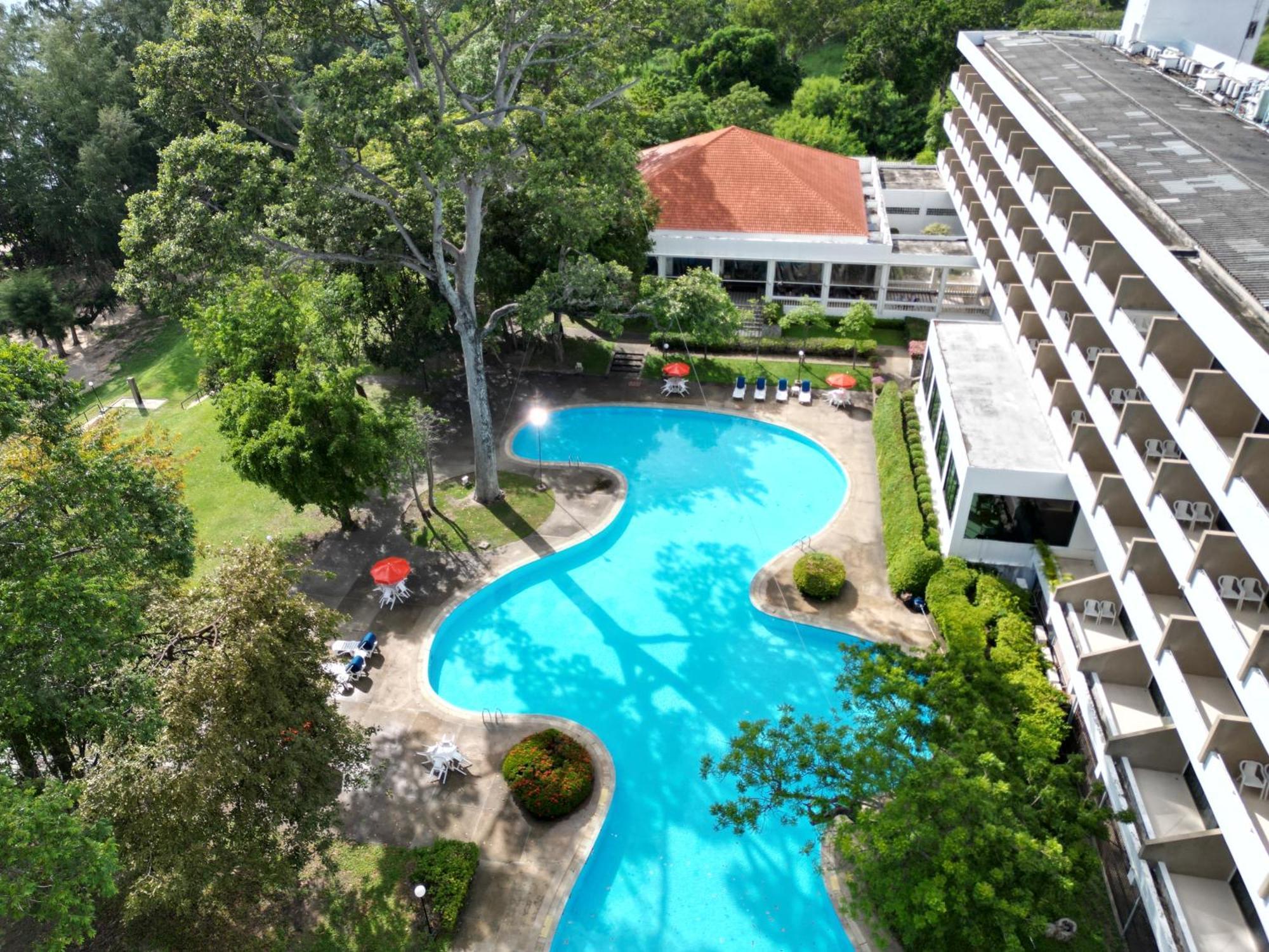 Purimas Beach Hotel & Spa Ban Chang  Extérieur photo