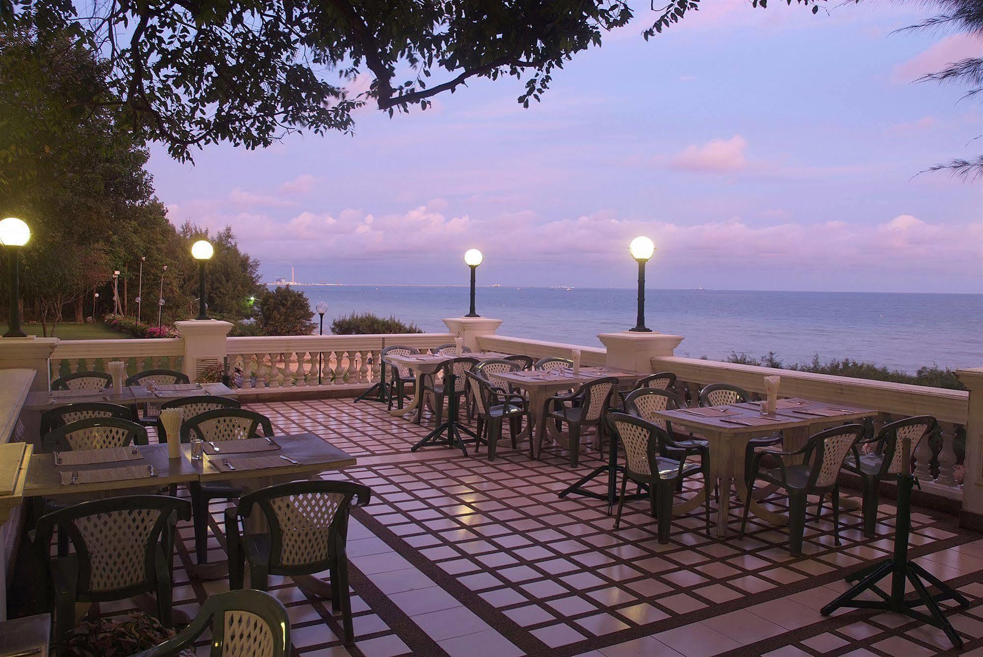 Purimas Beach Hotel & Spa Ban Chang  Extérieur photo